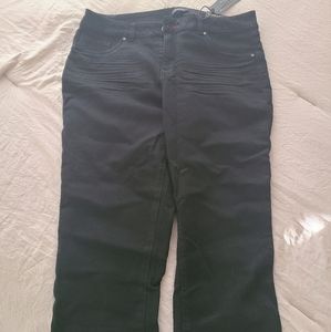 D.jeans Capri Pants